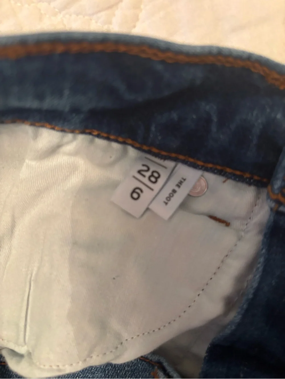 LOFT Women's Blue Flared Leg Jeans - Size 28/6